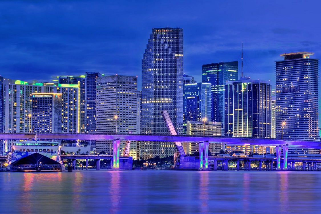 Miami Skyline Cruise — Miami water excursions