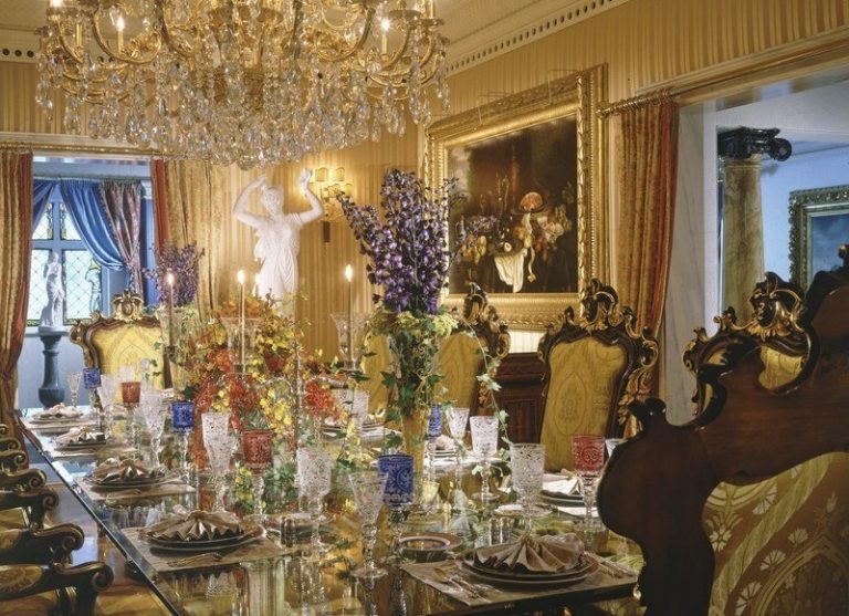 What celebrities live in Miami? January 2024