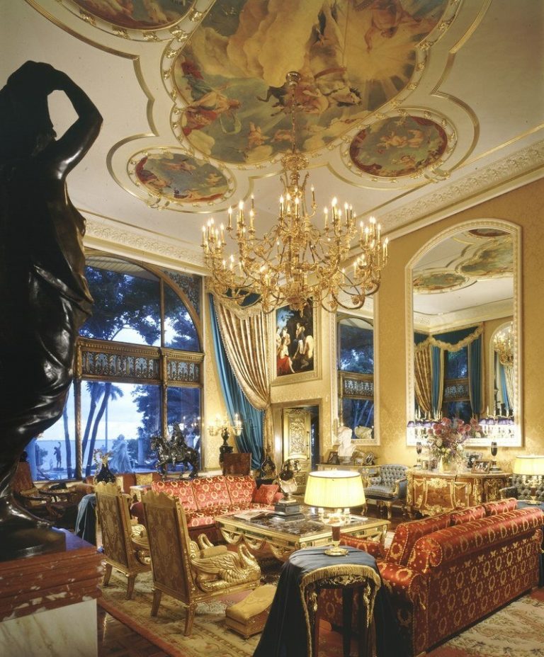 What celebrities live in Miami? January 2024