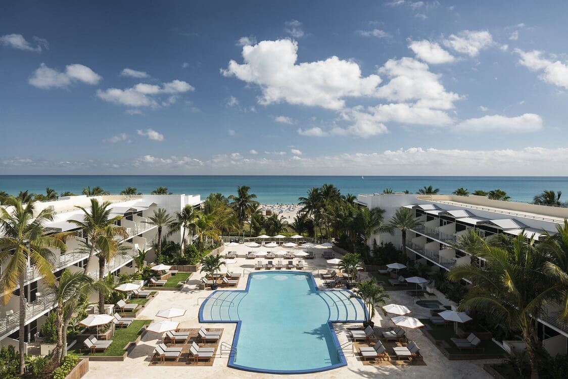 Azul Ocean Club at The Ritz-Carlton in Miami