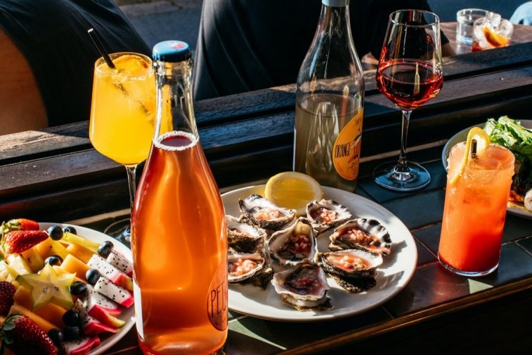 Top 15 Best Bottomless Brunches in Miami 2024