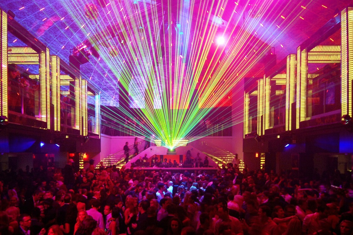 Nightlife in Miami — put on your dancing shoes and get ready to experience the city’s electrifying nightlife