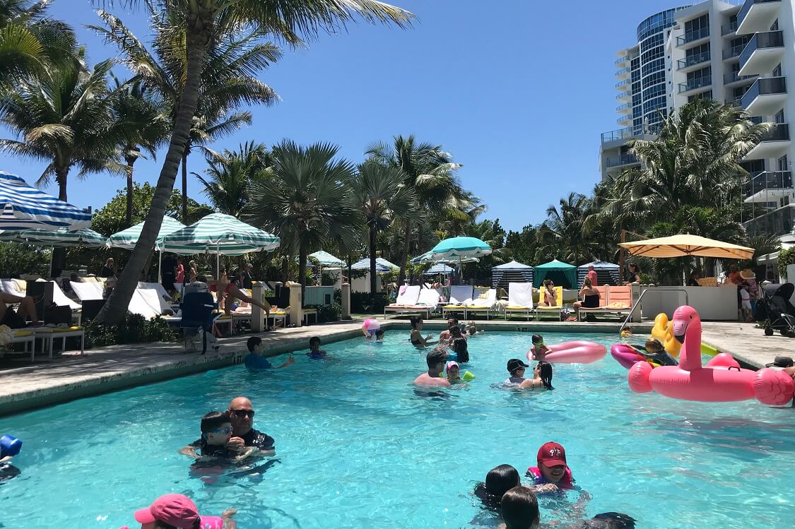 The Confidante Miami Beach — Family resorts Miami