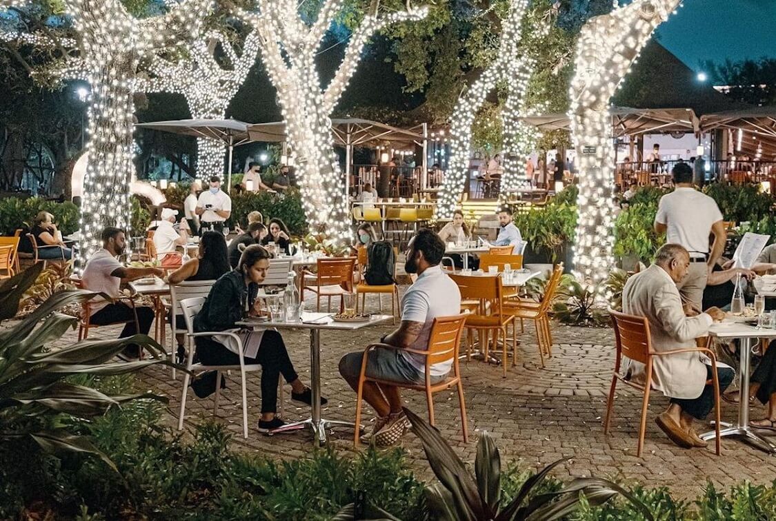 Outdoor dining Miami — Best restaurants review