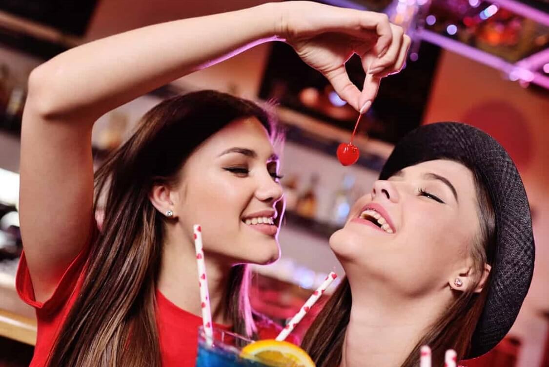 Top 10 Lesbian Bars in Miami — Review