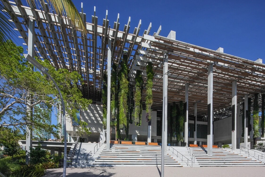 Pérez Art Museum Miami (PAMM) — Miami architecture style