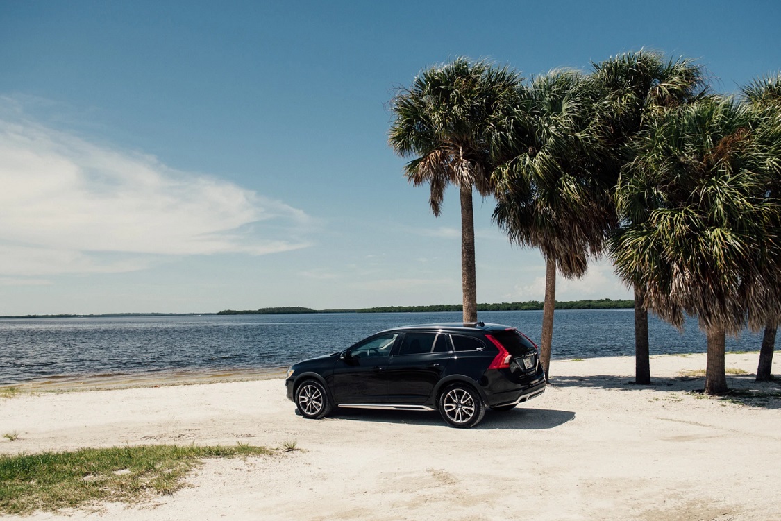 Transport from ft Lauderdale Airport to Miami — Cruise along in a Rental Car